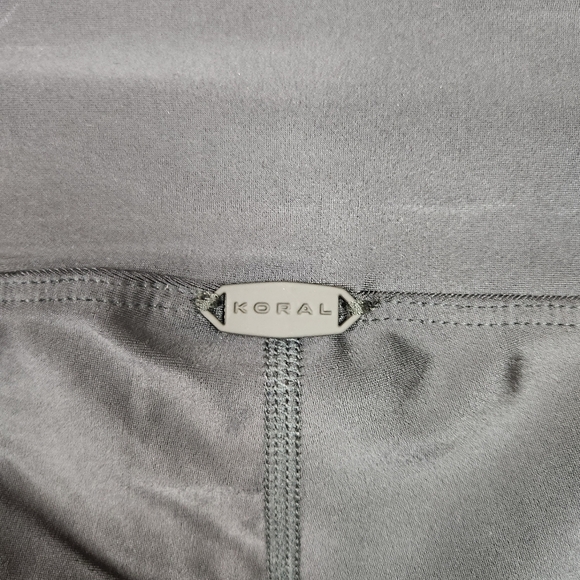 KORAL Dynamic Duo Mesh-Inset Leggings Black Pink Size XXS New Activewear Yoga - Picture 7 of 9